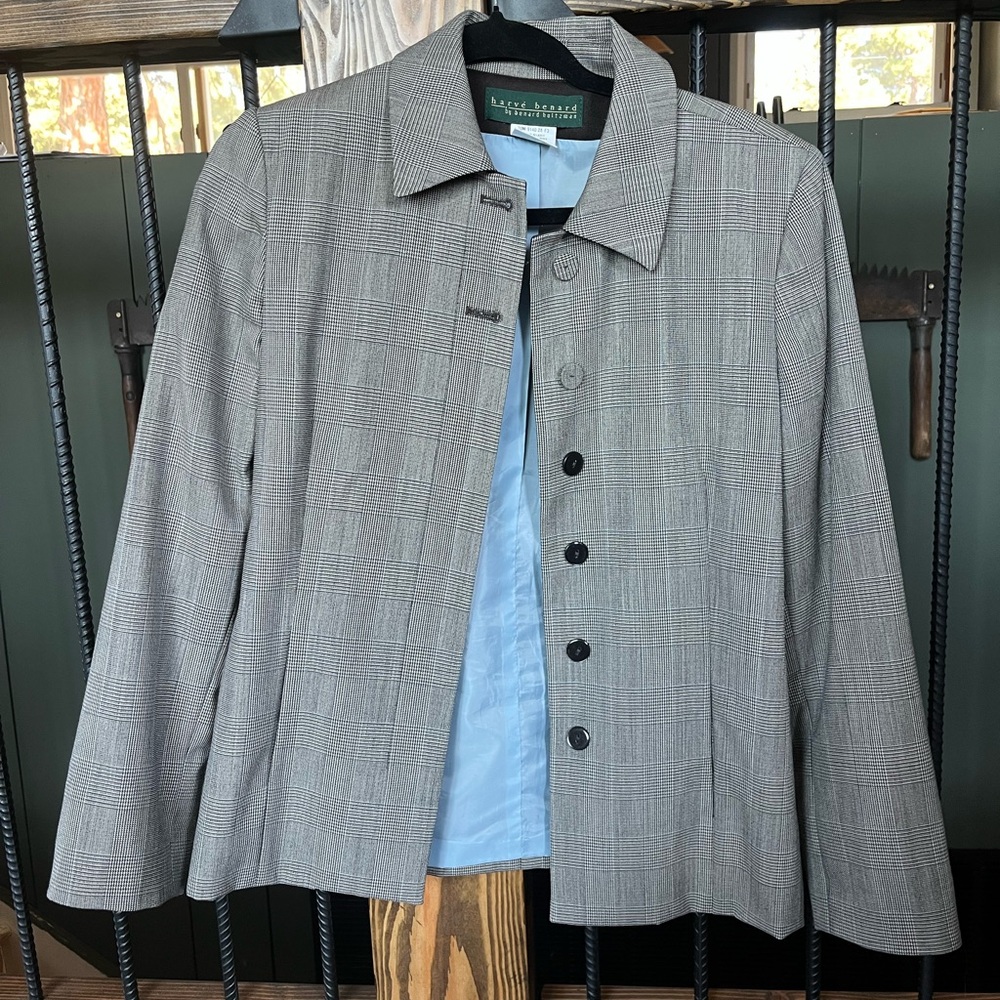 Vintage Harve Bernard 100 % Wool Gray Plaid Blazer with Blue Lining
